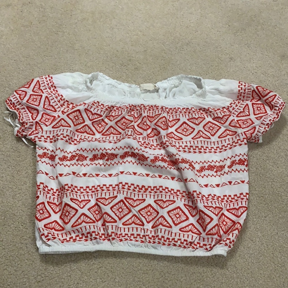 Beautiful Red And White Cropped Top